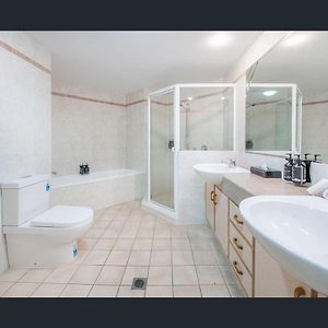 One-Bedroom Room
